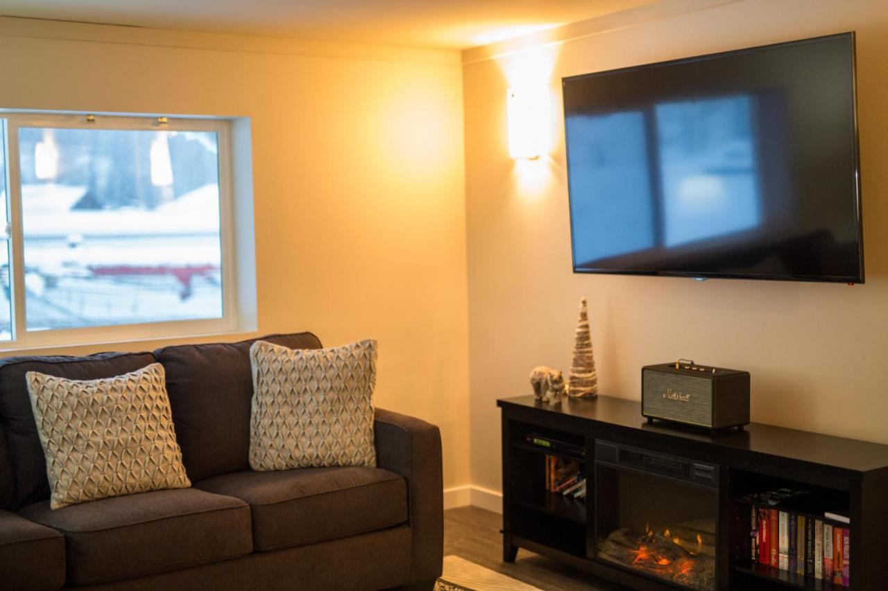 Clipperton Suite By Revelstoke Vacations Екстериор снимка